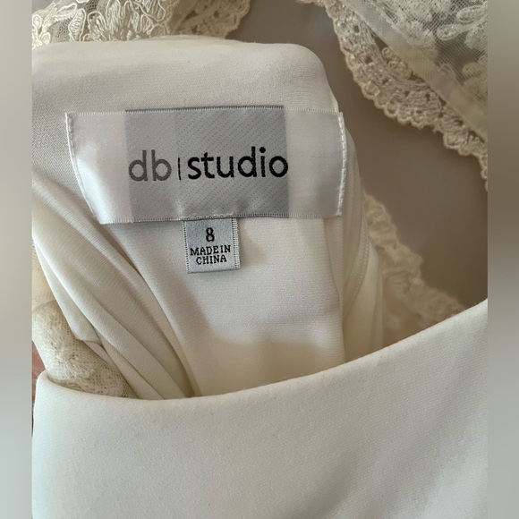 Jersey Sheath Keyhole Backless Wedding Dress - Picture 8 of 9